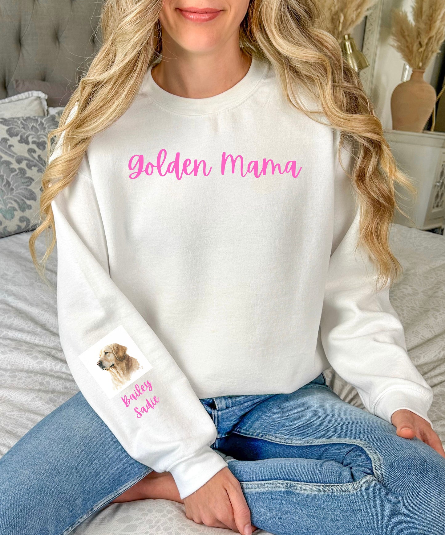 Customizable Golden Retriever Mama Sweatshirt